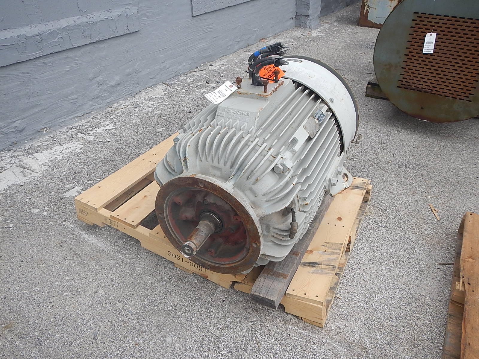 Reliance 150 HP 3570 RPM 445HP Vertical Motors 80711